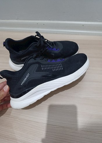 Diğer Mor Detaylı Siyah Bağcıklı Spor Ayakkabı