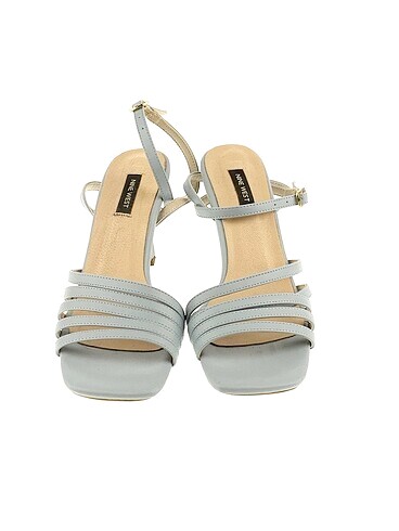39 Beden Nine West Sandalet %70 İndirimli.