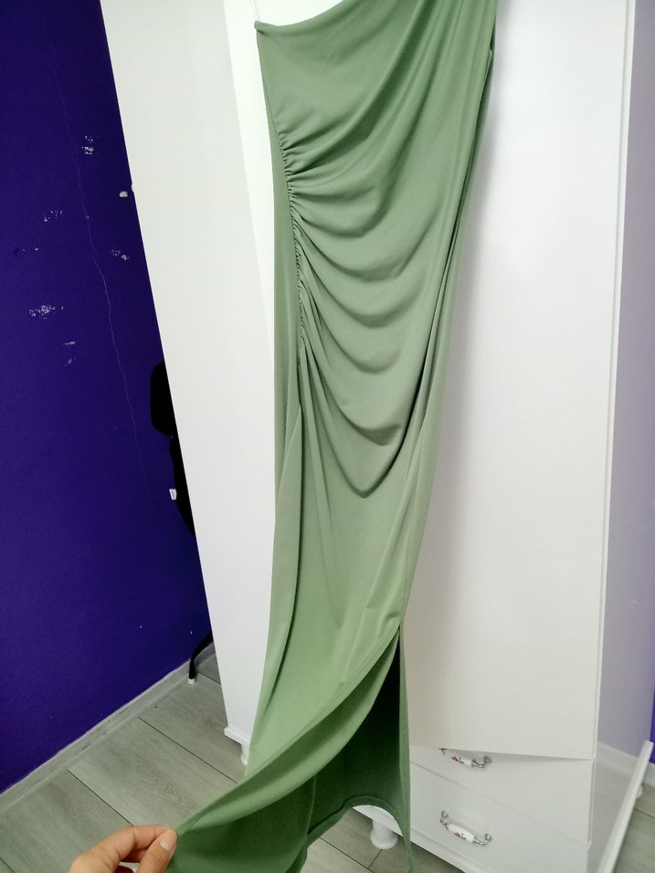 Tek Omuz Drapeli Yeşil Abiye Elbise - Görsel 2