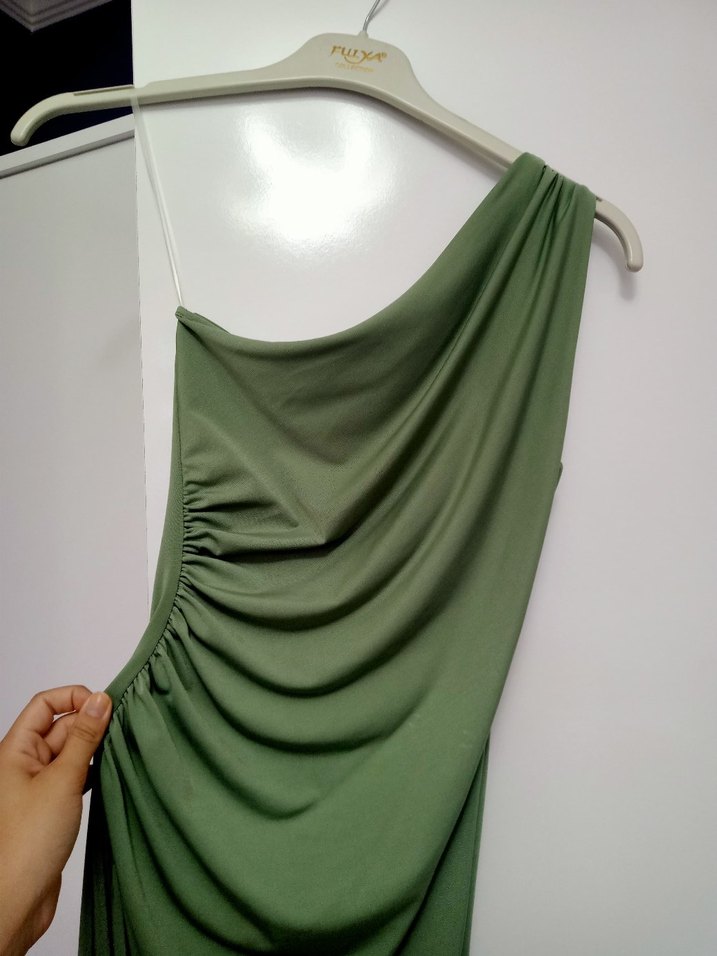 Tek Omuz Drapeli Yeşil Abiye Elbise - Görsel 3