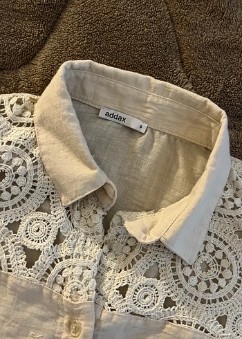 Nakışlı, düğmeli keten gömlek - Görsel 2
