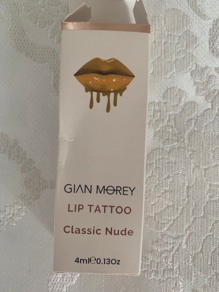 Gian Morey Lip Tattoo Dudak dövmesi - Görsel 3