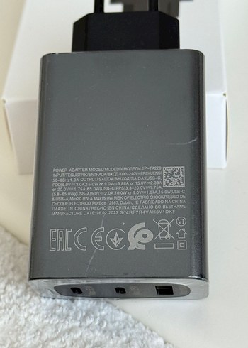 3 Portlu Siyah Telefon Şarj Cihazı, 65W Max hızlı şarj - Görsel 6