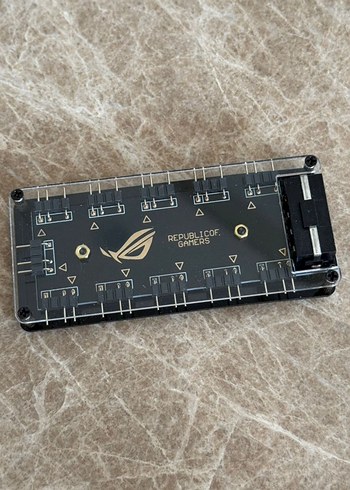 Pasty 5V 3-Pin RGB 10 Hub Splitter Sata Güç Adaptörü - Görsel 5