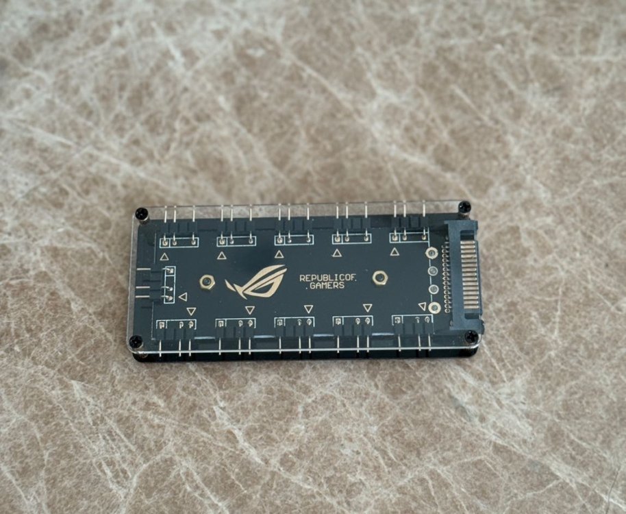 Pasty 5V 3-Pin RGB 10 Hub Splitter Sata Güç Adaptörü - Görsel 2