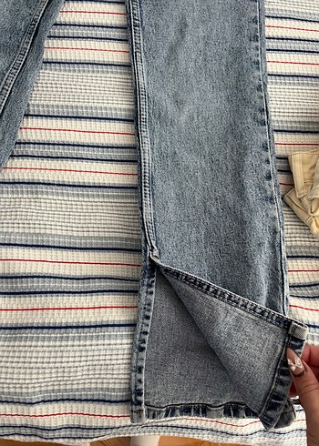 32 Beden Trendyolmilla Mavi Yırtmaçlı Yüksek Bel Straight Jeans