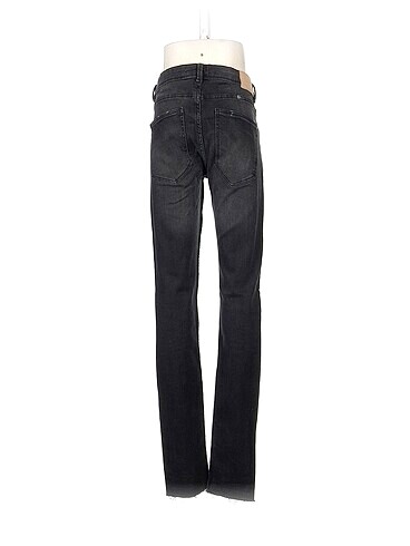 38 Beden Zara Skinny %70 İndirimli.