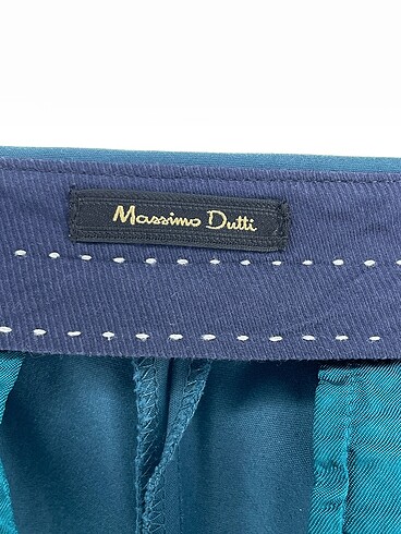 38 Beden mavi Renk Massimo Dutti Kumaş Pantolon %70 İndirimli.