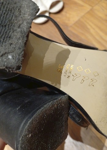 Zara Kadın Siyah Gotik Stiletto Sandalet