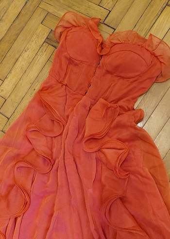 Kırmızı Uzun Volanlı Abiye Elbise - Görsel 2