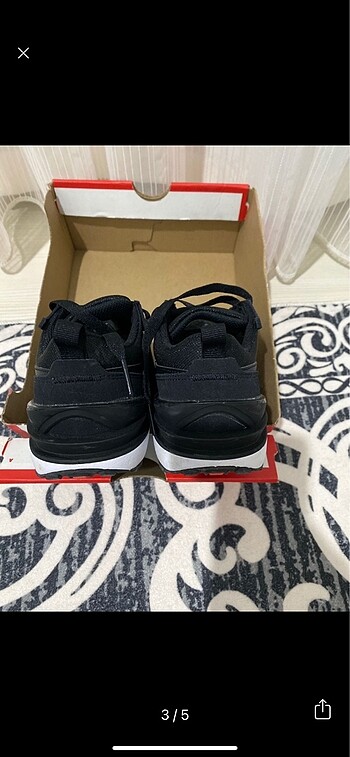 35 Beden Nike spor ayakkabı