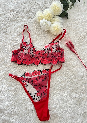 Kırmızı Çiçekli Sıfır Sexy Sütyen+Tanga - Görsel 3