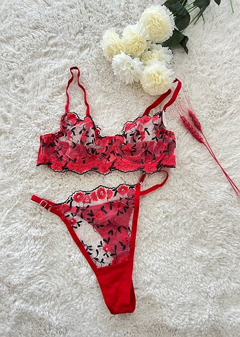 Kırmızı Çiçekli Sıfır Sexy Sütyen+Tanga - Görsel 4