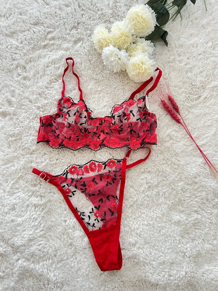 Kırmızı Çiçekli Sıfır Sexy Sütyen+Tanga - Görsel 4