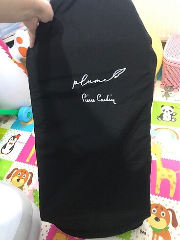 Pierre Cardin Ana kucağı