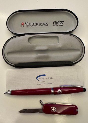Kırmızı Victorinox Cross Kalem ve Çakı Seti - Görsel 2