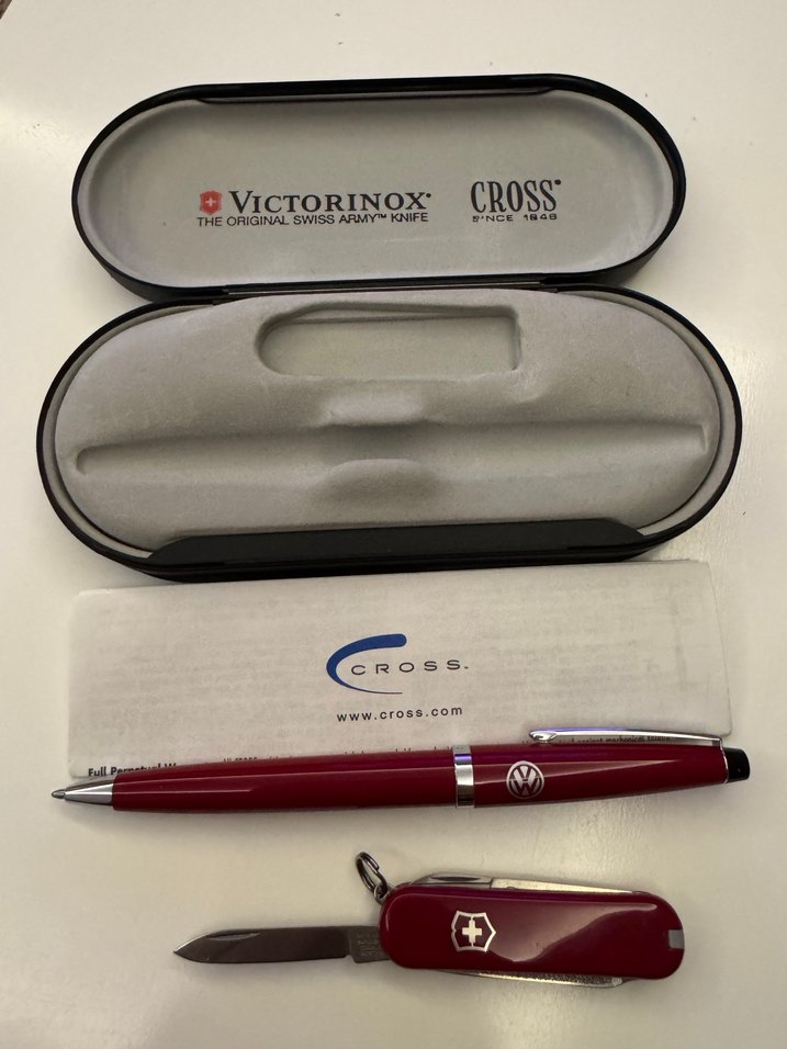 Kırmızı Victorinox Cross Kalem ve Çakı Seti - Görsel 2