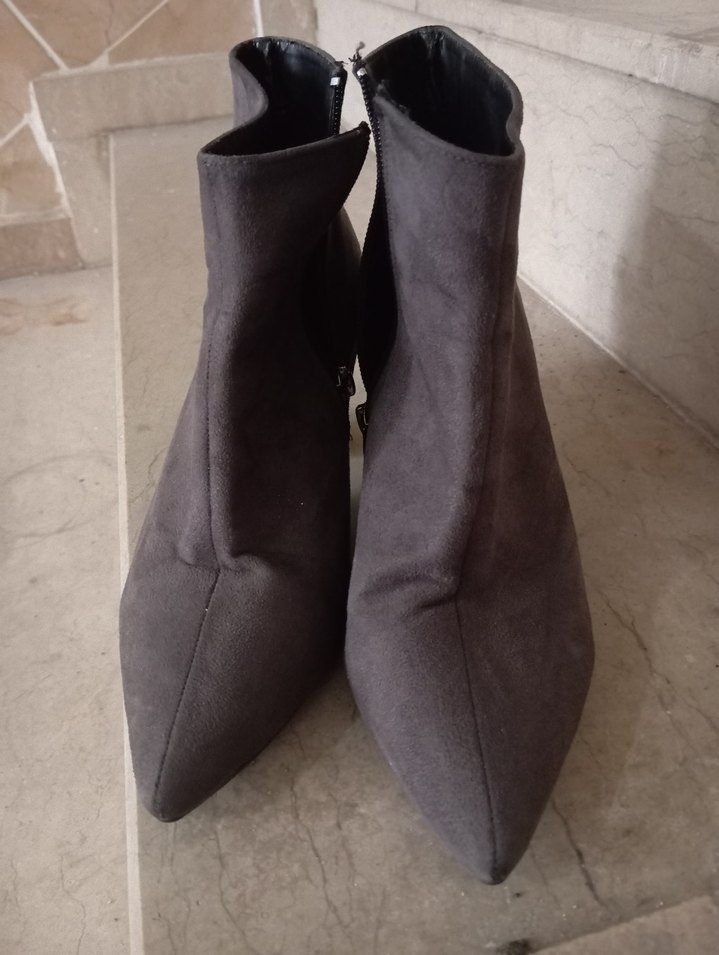 Gri Süet Stiletto Topuklu Kadın Bot - Görsel 2