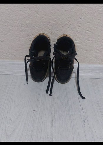 siyah bot - Görsel 4