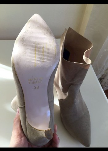 Bej Süet Stiletto Topuklu Kadın Bot - Görsel 2