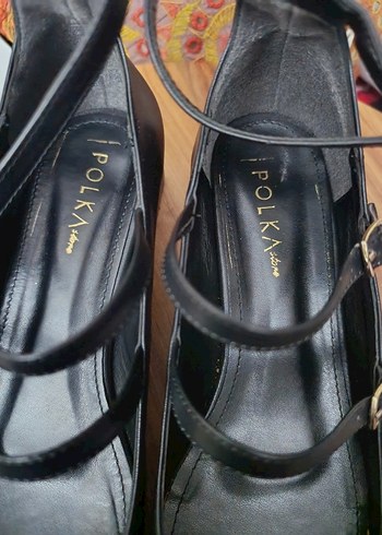 Siyah Tokalı Kadın Klasik Topuklu Ayakkabı - Görsel 4