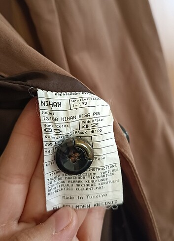 42 Beden NİHAN TRENÇKOT
