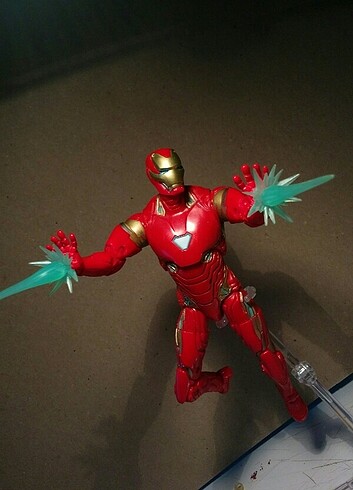 Marvel Legends İnfinity War Iron Man Figürü