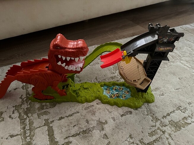  Beden Renk Hot wheels trex dinozor