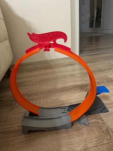  Hot wheels araba fırlatma parkuru