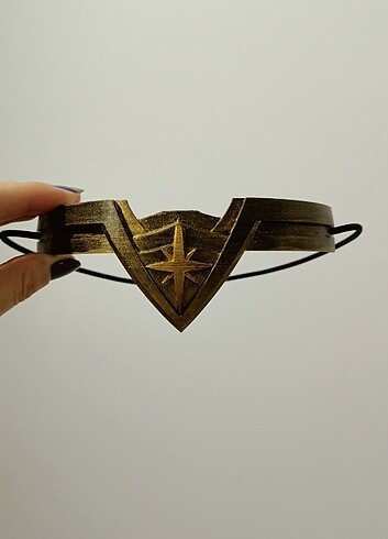 Wonder Woman Tacı