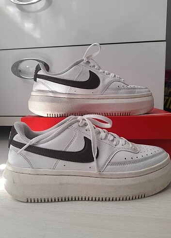 38 Beden Nike Court Vision Alta Kahrevengi Logolu