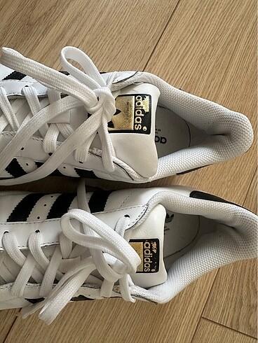 39 Beden beyaz Renk 39 numara adidas