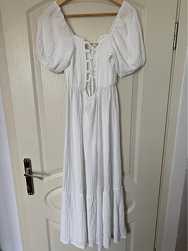 38 Beden beyaz Renk Kalp yaka dokulu yazlık örme elbise