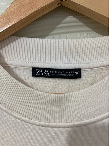 Zara Zara crop sweatshirt