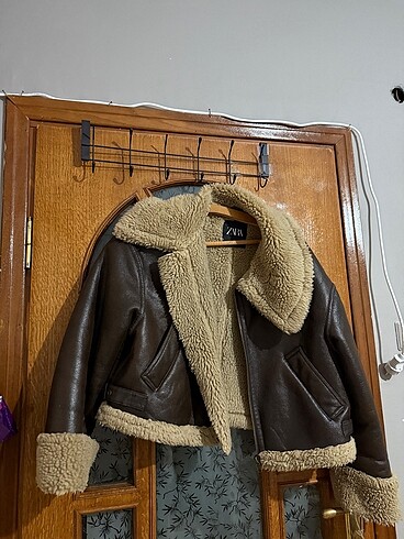 Zara mont