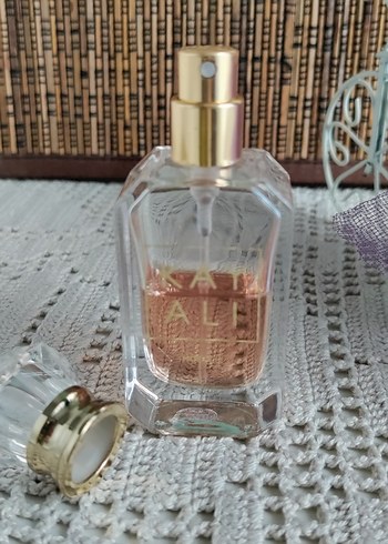 Diğer Kayalı Musk 10 ml bayan parfümü