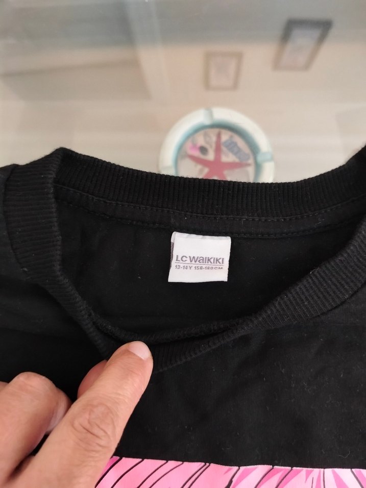 LC Waikiki 13-14 yaş Kız Çocuk Siyah Baskılı Uzun Kollu Tişört - Görsel 4