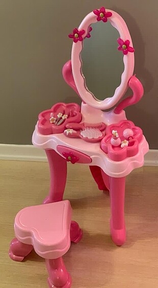mothercare elc güzellik makyaj masası
