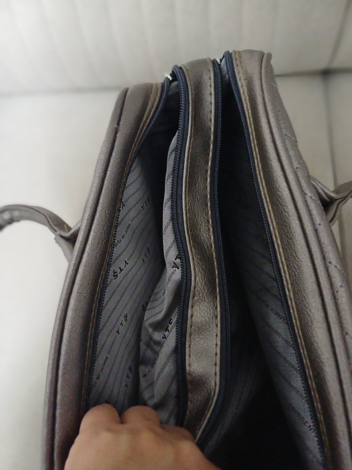 Gri Deri Kadın Çanta Fermuarlı - Görsel 4