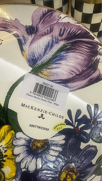 Beden Mackenzie Chids dinner palate