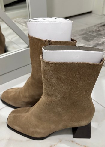 Stradivarius topuklu streç bot - Görsel 7