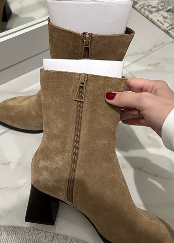 Stradivarius topuklu streç bot - Görsel 4