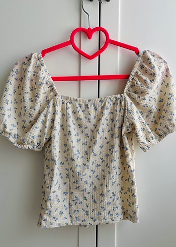 Bej Çiçek Desenli Kısa Pamuklu Bluz - Görsel 4