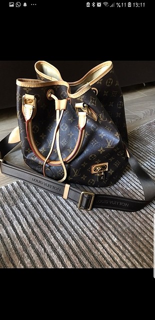 Louis Vuitton çanta