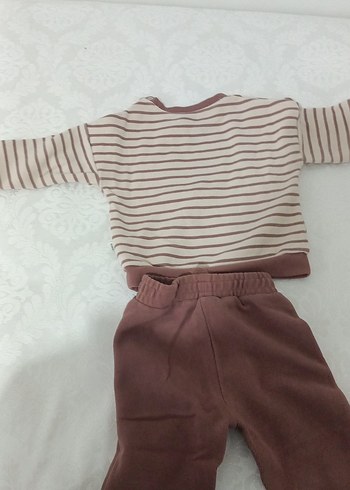 Erkek Bebek Kahverengi Çizgili Sweatshirt ve Pantolon Takımı - Görsel 4