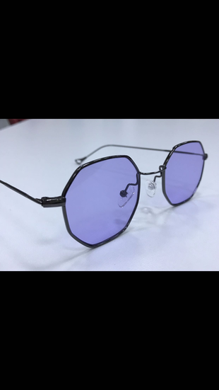 Mor camlı gri çerçeveli retro güneş gözlüğü 