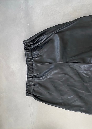 Düğmeli Siyah Deri Kadın etek - Görsel 2