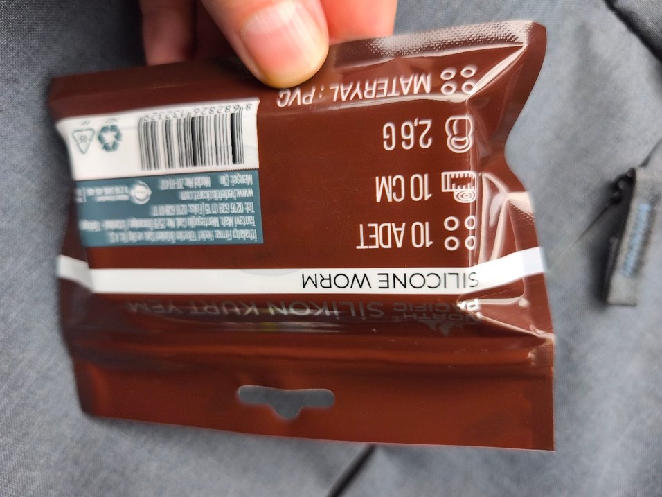 34 silikon yem. 10 tane mounty.10 north pasific. 4 fujin round - Görsel 2