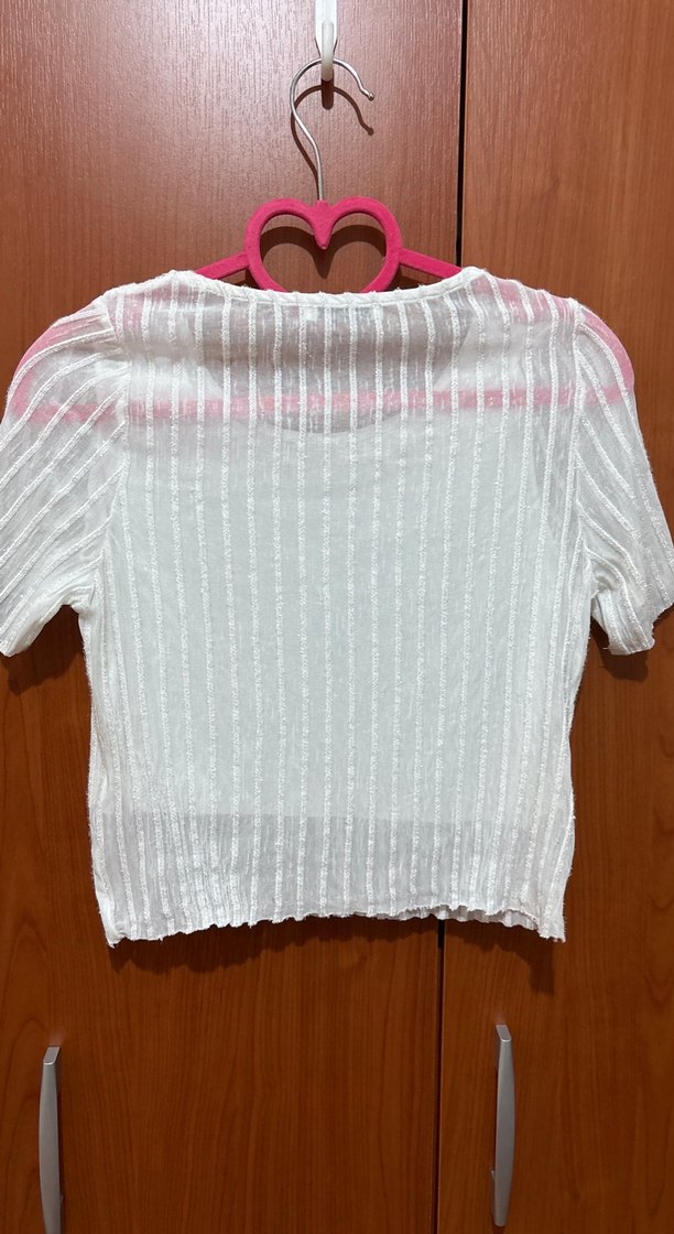 Beyaz Kısa Kollu Pliseli Kadın Bluz - Görsel 2
