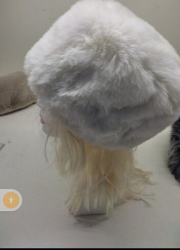  Beden Beyaz tüylü peluş Rus kalpak şapka 